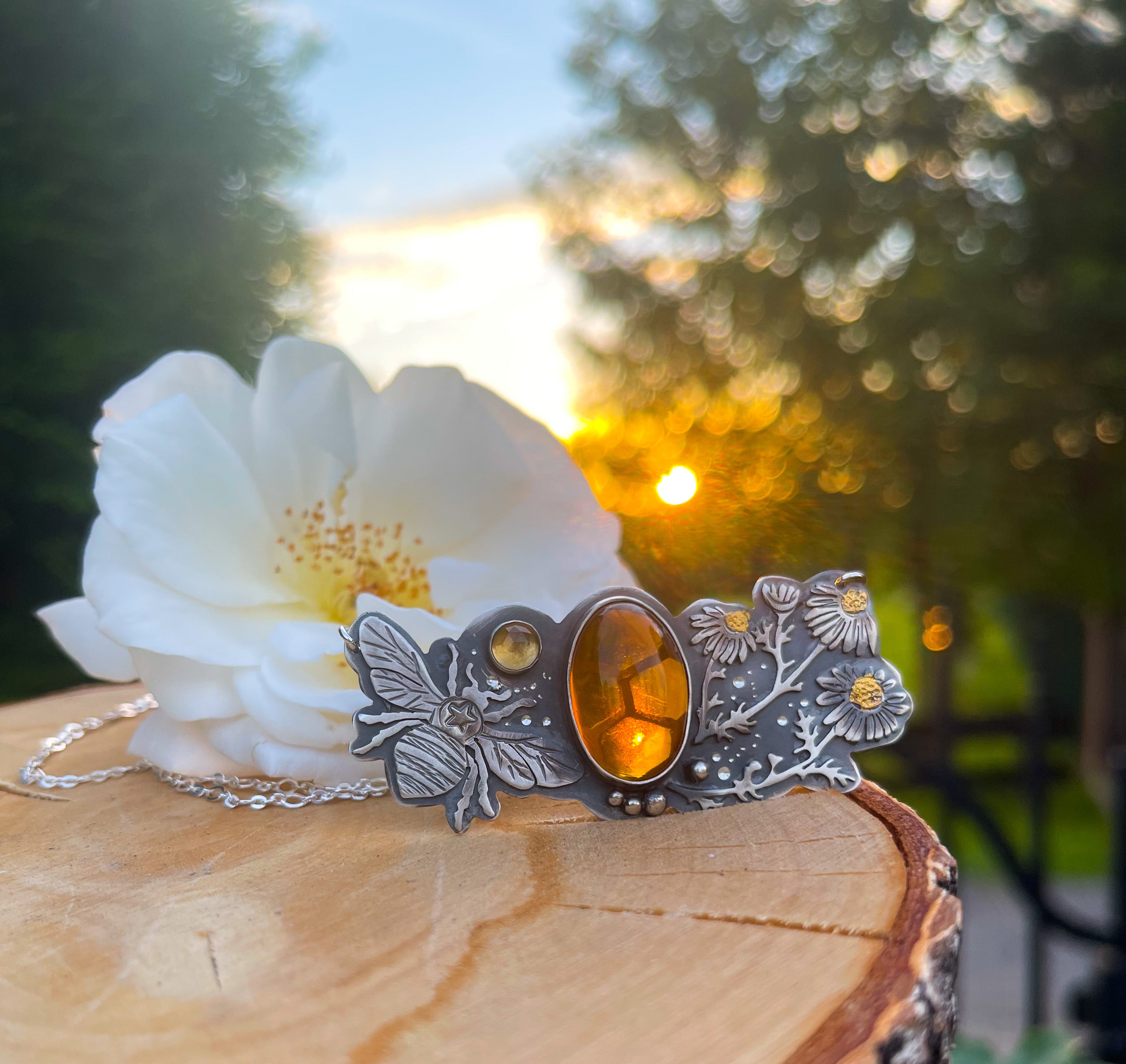 The Chamomile & Honey Bee Necklace
