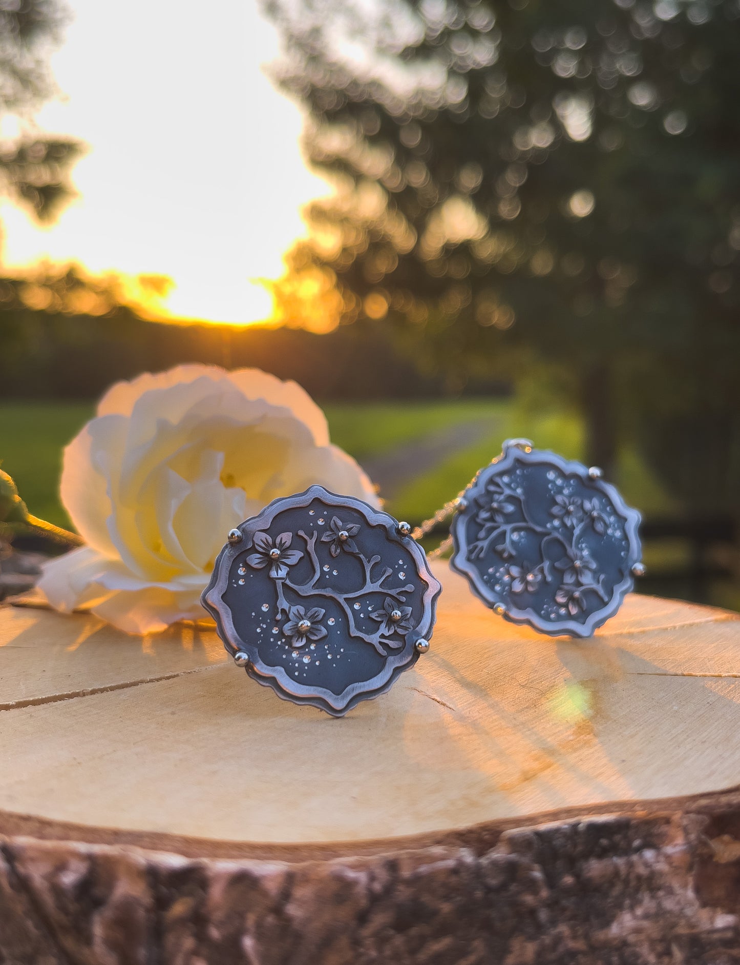 The Jasmine Necklace