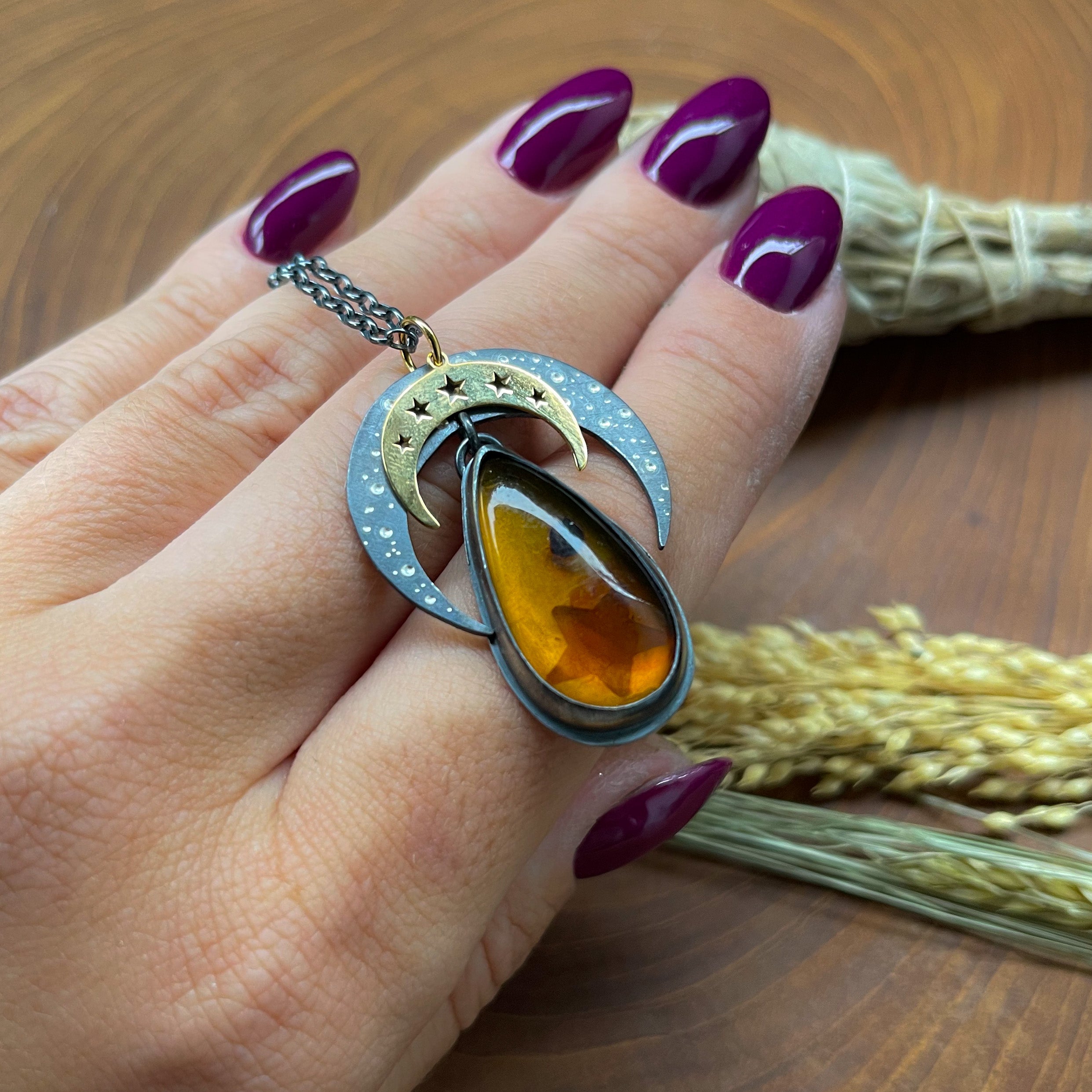 The Amber Lunula Talisman No3