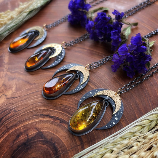 The Amber Lunula Talisman No1