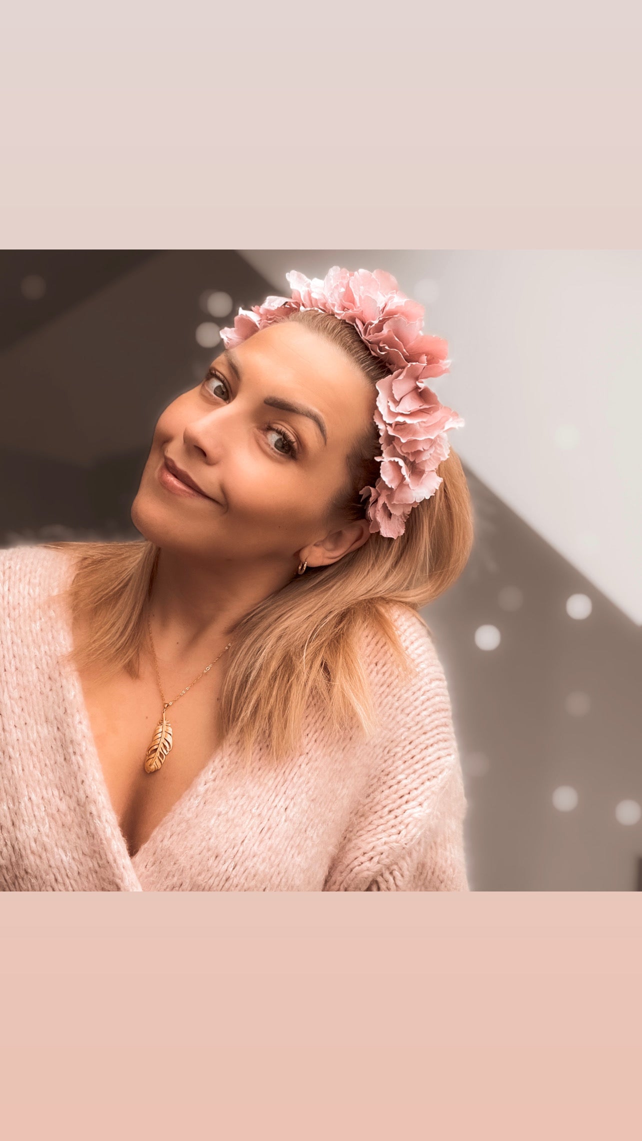 The Gold Feather Necklace