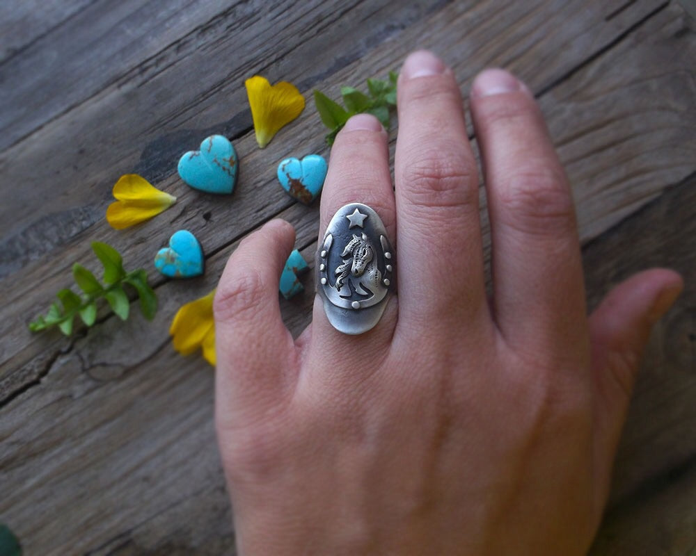 The Mustang Saddle Ring