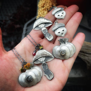 The Harvest Necklace - Pumpkin & Amber