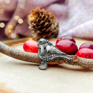 The Winter Birdie Necklace